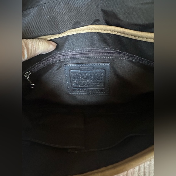 COACH Tan Leather Shoulder Bag - Picture 5 of 5